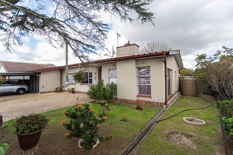 4 Bedroom Property for Sale in Eden Park Western Cape